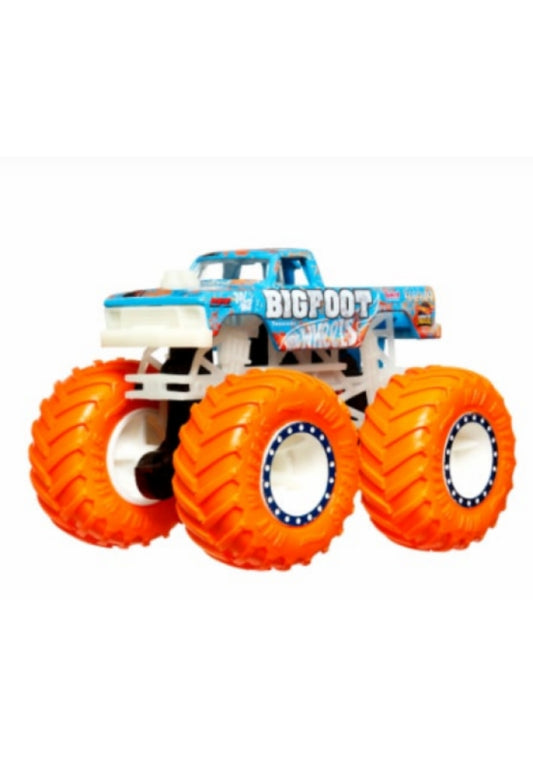 Hot Wheels Monster Trucks 1:64 GLOW-IN-THE-DARK Diecast - Bigfoot