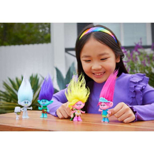 Trolls Band Together Small Doll Core Figure Diamond