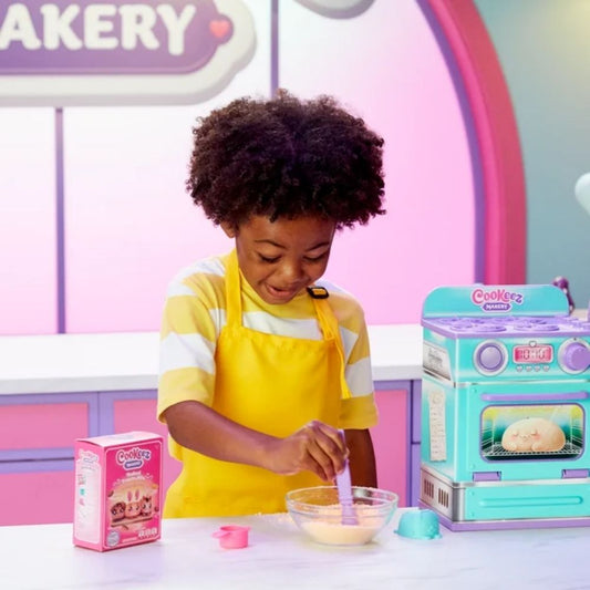Cookeez Makery Baked Treatz Oven Playset (Bread)