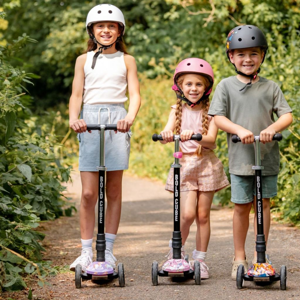 BOLDCUBE Big 3 Wheel Scooter Assortment (Crystal Rubix, Street Graffiti and Astro Dream)